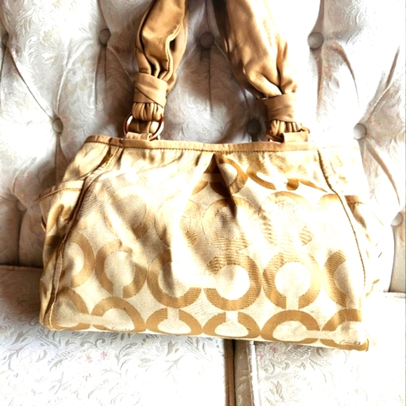 Coach shoulder bag - Picture 3 of 6